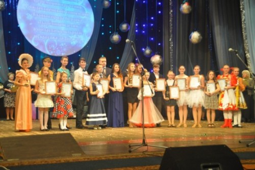 Одаренные дети Бердска получили именные стипендии