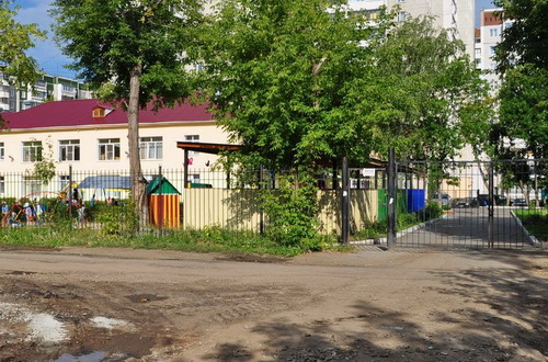 В Екатеринбурге родители возят детей в детсады в другой конец города 