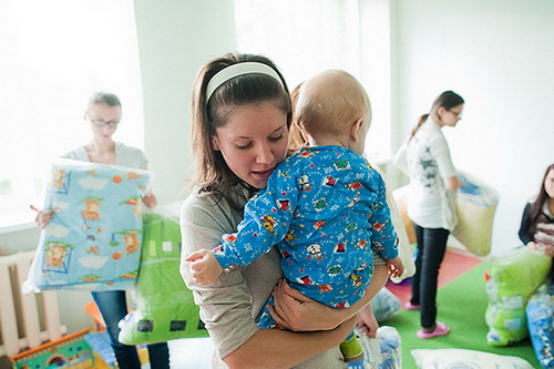 В Приморье более 300 детей в 2014 году родили несовершеннолетние девушки
