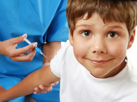 Прививки от пневмонии начали делать детям в Вологодской обл.