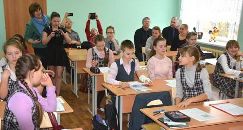 В Писковской школе Эстонские дети посетили урок русского языка 