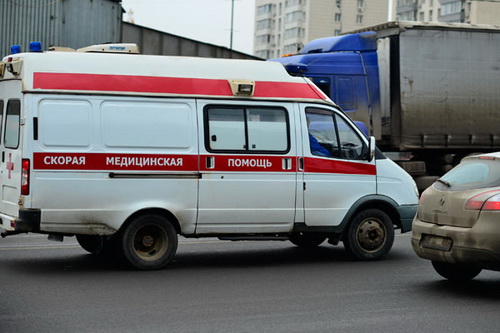 Детей на остановке сбил автобус в Москве 