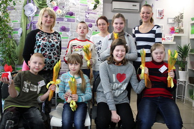 Детей в Рязани познакомили с флористикой по программе "Образование для всех"